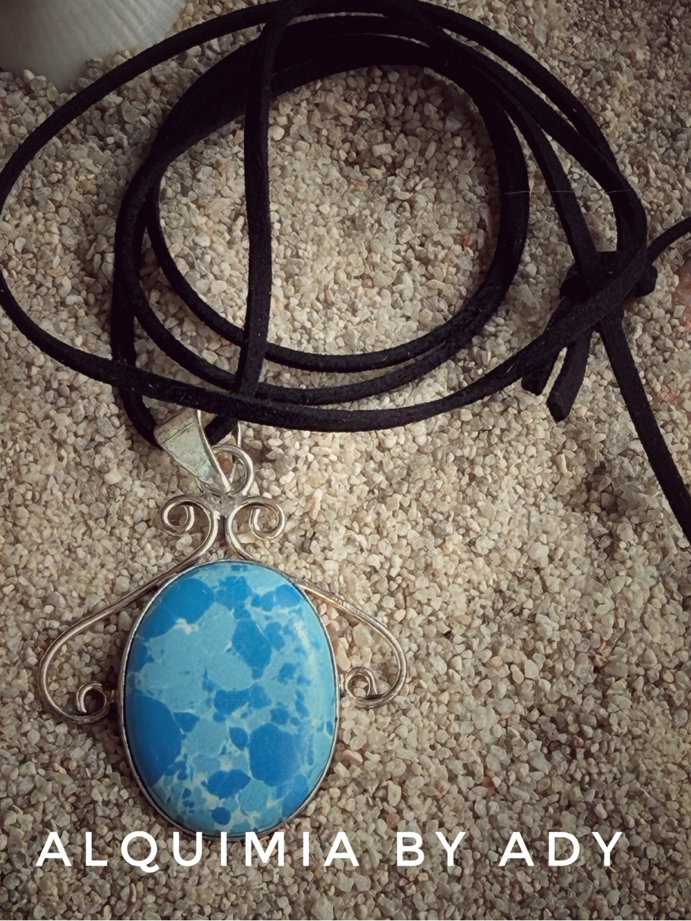 FALL ESSENTIALS Sky-Blue Marbled Oval Stone Pendant on Black Cord